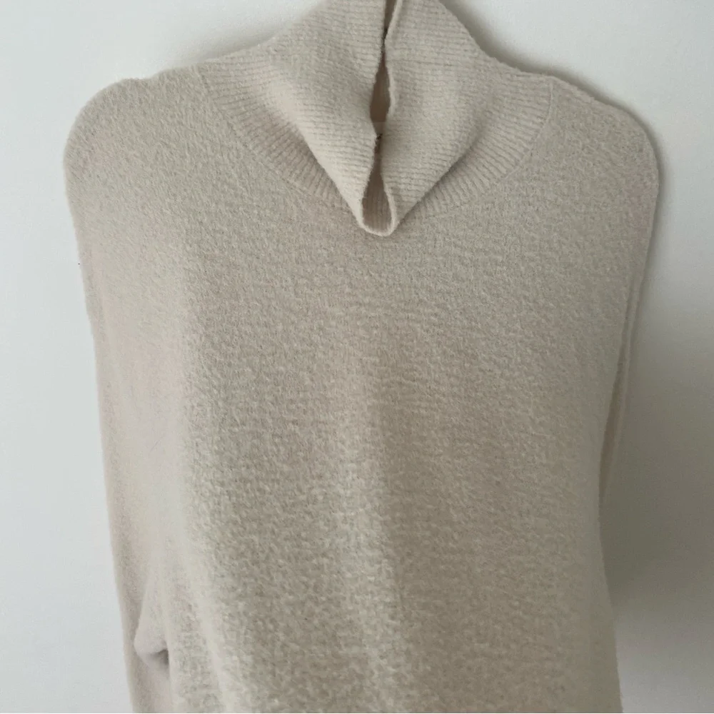 Aritzia Wilfred Free Hush Knit Turtleneck Sweater in Cream - Picture 6 of 10